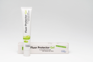 Гель Fluor Protector Gel 1 x 20 г восстанавливает и укрепляет поврежденную структуру зубов.